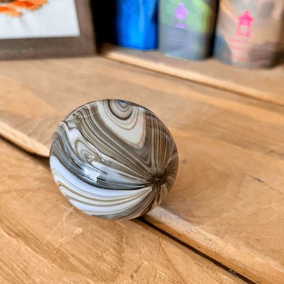 Vintage Hand Made Italy Venetian Glass Egg w/Sticker - Picture 4 of 6